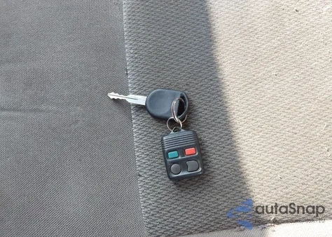 2003 Ford Taurus Se z USA, uszkodzony, nr VIN 1FAFP53203G173180